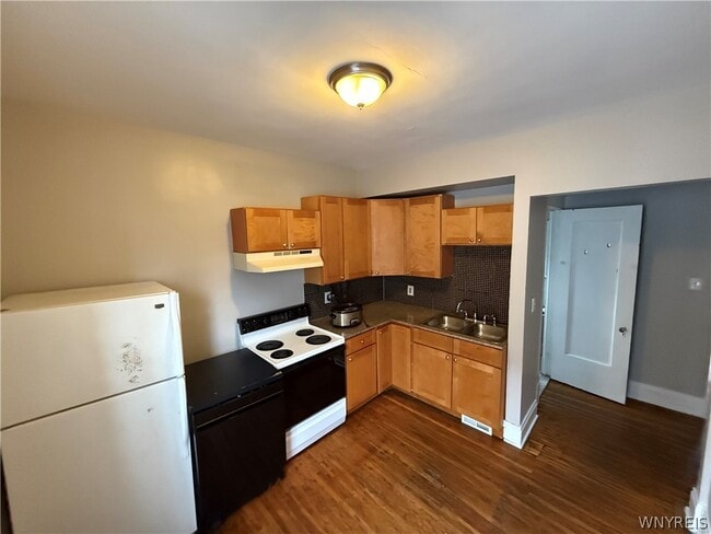 Building Photo - 319 Bryant St