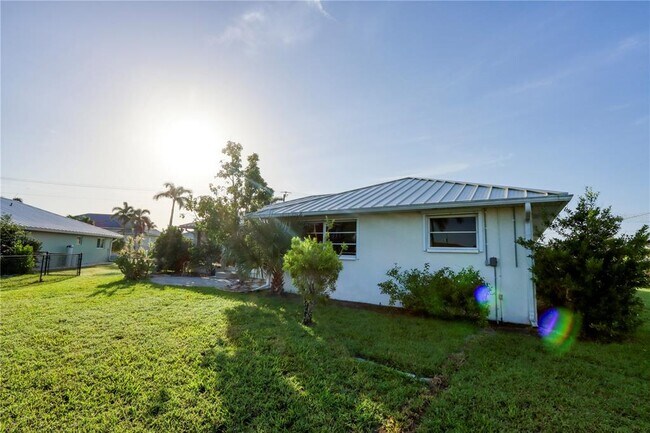 Building Photo - 2500 Rio Lisbo Ct