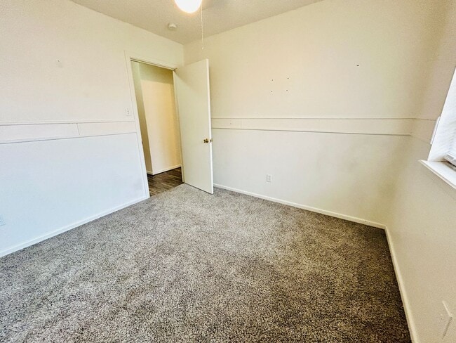 Building Photo - 4914 57th St