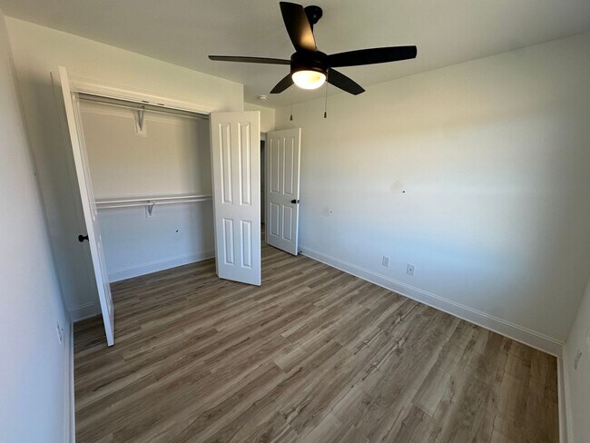 Building Photo - Beautiful new townhouse located in the new...