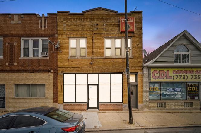 Building Photo - 5030 S Archer Ave