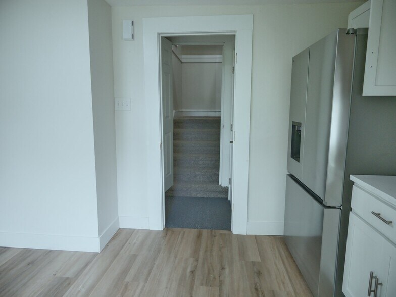 Building Photo - 1301 S 63rd St
