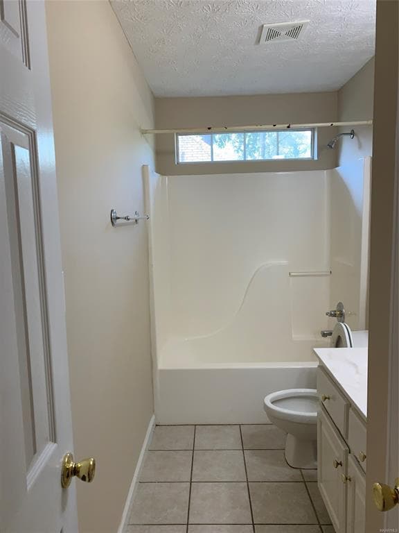 Building Photo - 131 Live Oaks Dr