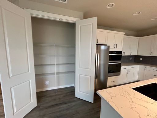 Building Photo - Stunning BRAND NEW 3 bed 2.5 bath home in Marysville