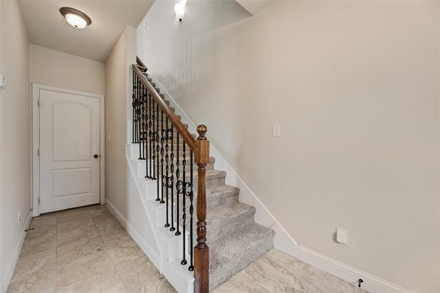 Building Photo - 2500 Rockbrook Dr