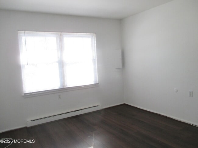 Building Photo - 306C W Malvern Ct