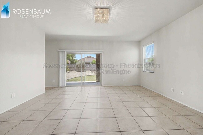 Building Photo - 41917 W Manderas Ln