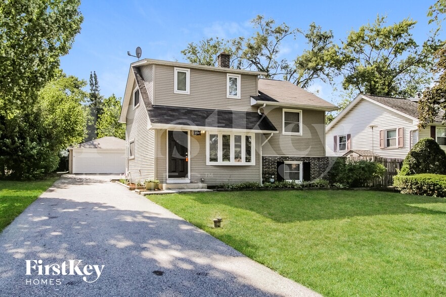 Building Photo - 716 Eastland St