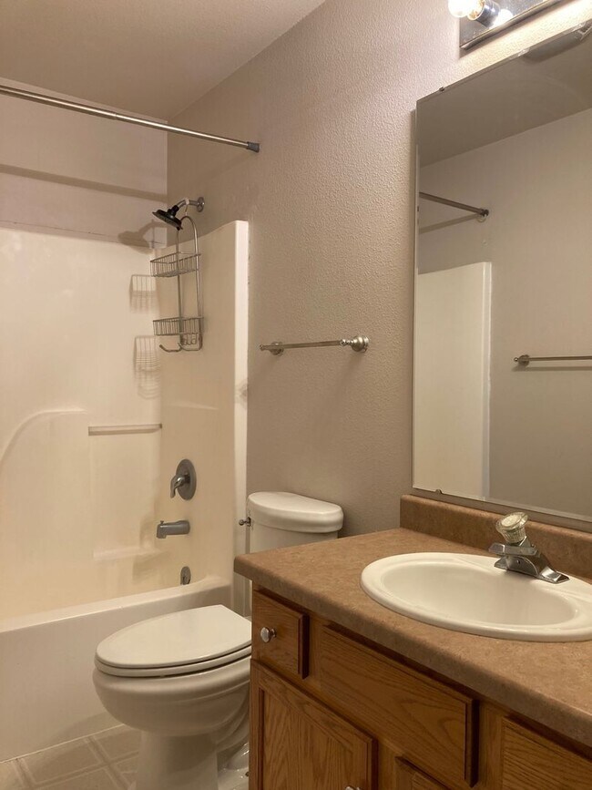 Building Photo - Beautiful Home In Bozeman!