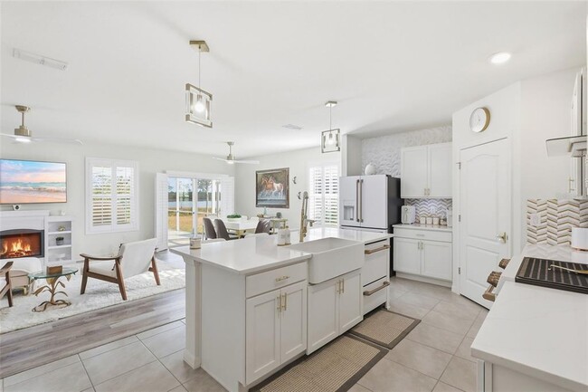 Building Photo - 525 Stowers Dr