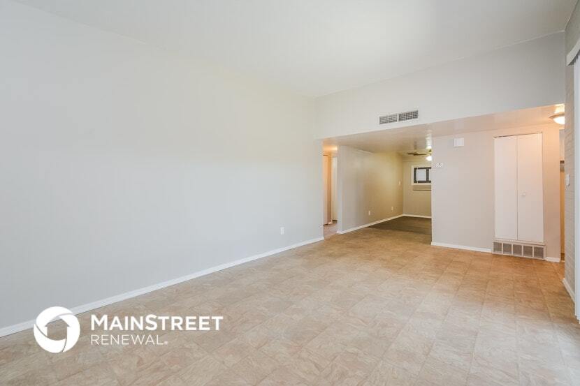 Building Photo - 734 W Holladay Dr