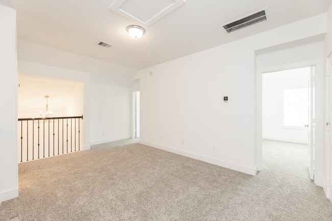 Building Photo - 7819 Cattail Shallows Ln