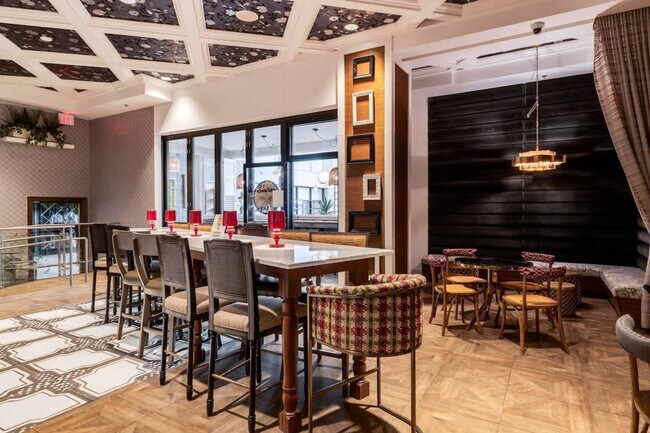 Building Photo - 309 Vine St