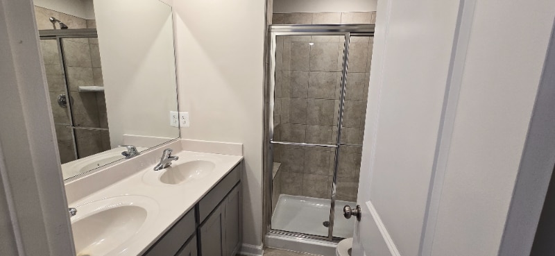 Building Photo - 8753 Whitman Dr