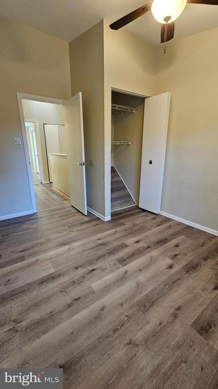 Building Photo - 9 Hamlet Dr