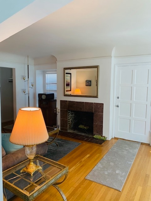 Living-room - 5914 S Carver St