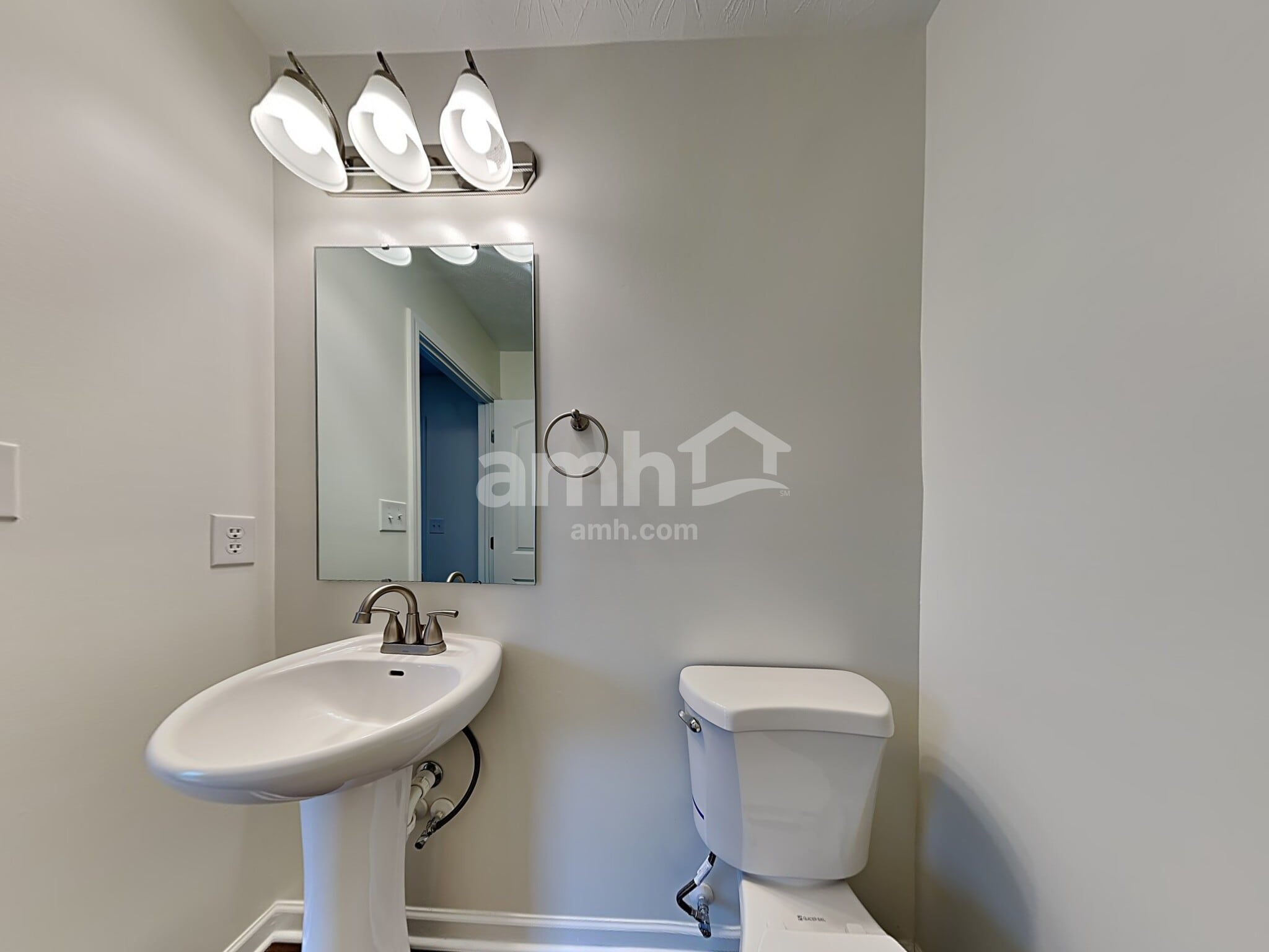 Building Photo - 3359 Firethorn Drive