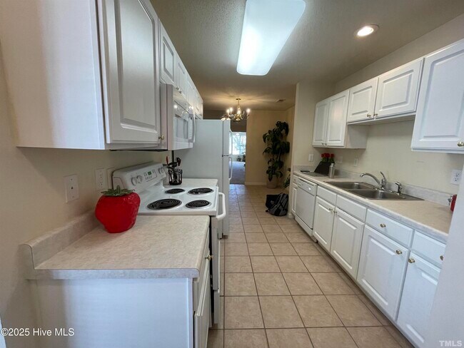 Building Photo - 11301 Clubhaven Pl