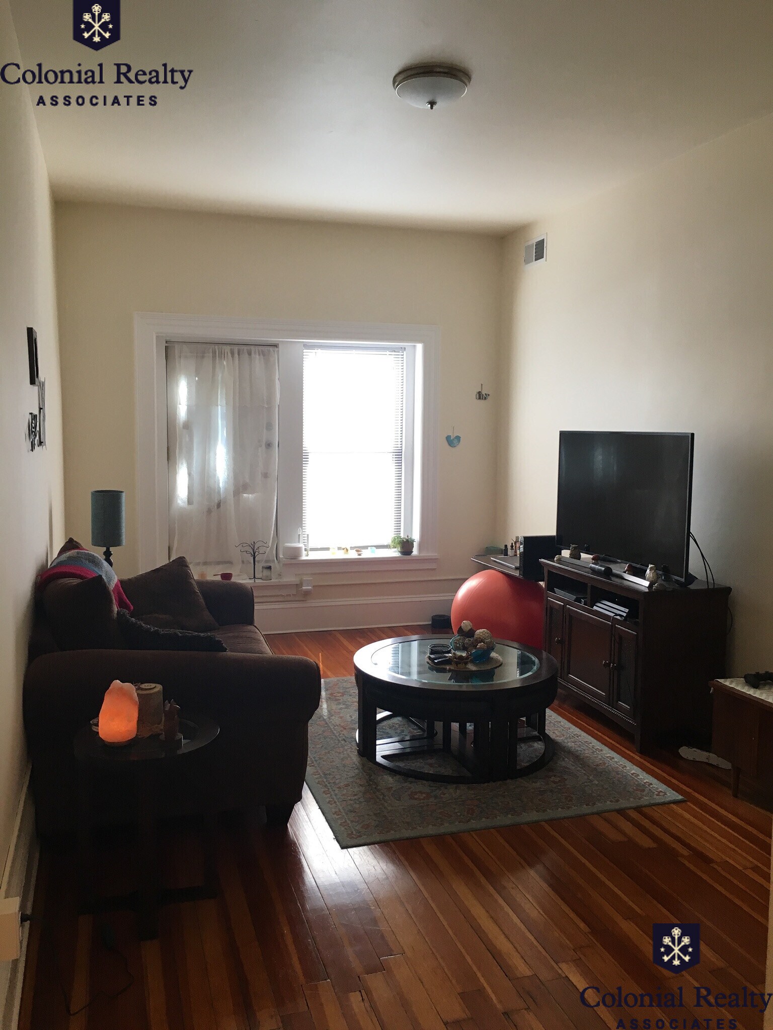 Building Photo - 1461 Beacon St
