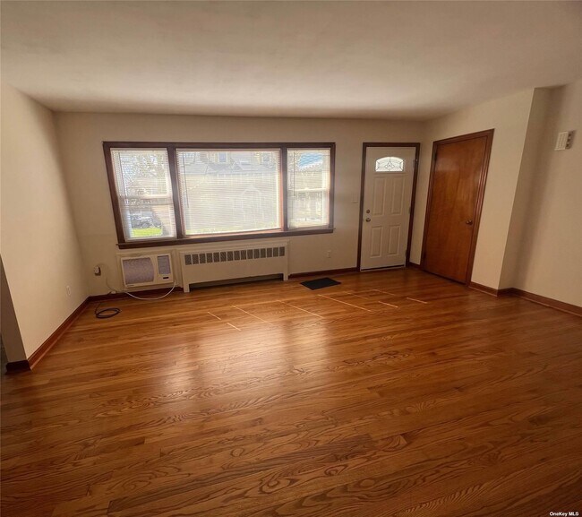Building Photo - 38 Cromwell Pl