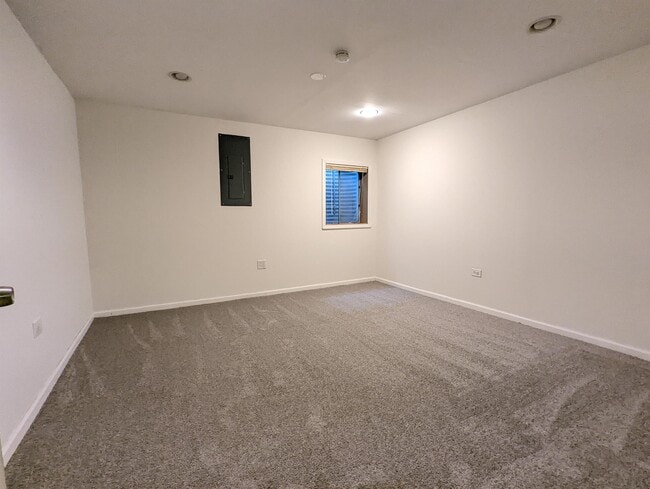 Building Photo - 219 Wethington Dr