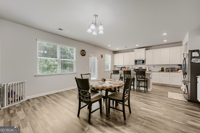 Building Photo - 378 Paden Way