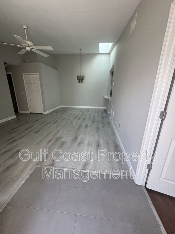 Building Photo - 3300 Loveland Blvd