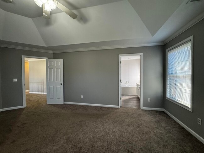 Building Photo - 2224 Wilmington Ln