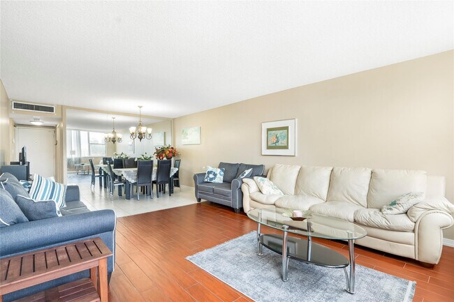 Building Photo - 3180 S Ocean Dr