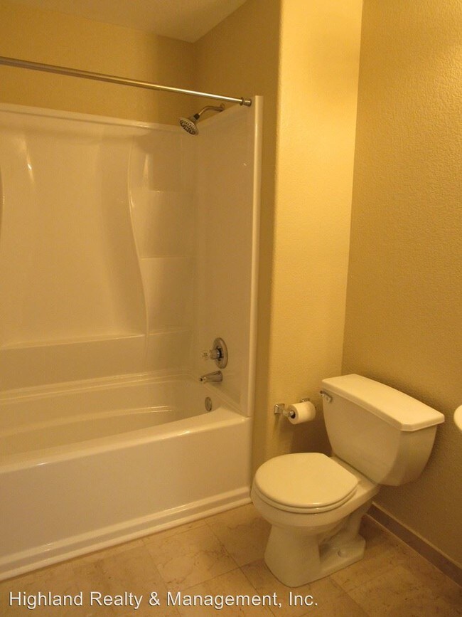 Building Photo - 4 br, 3 bath House - 1174 Sunbird Ave