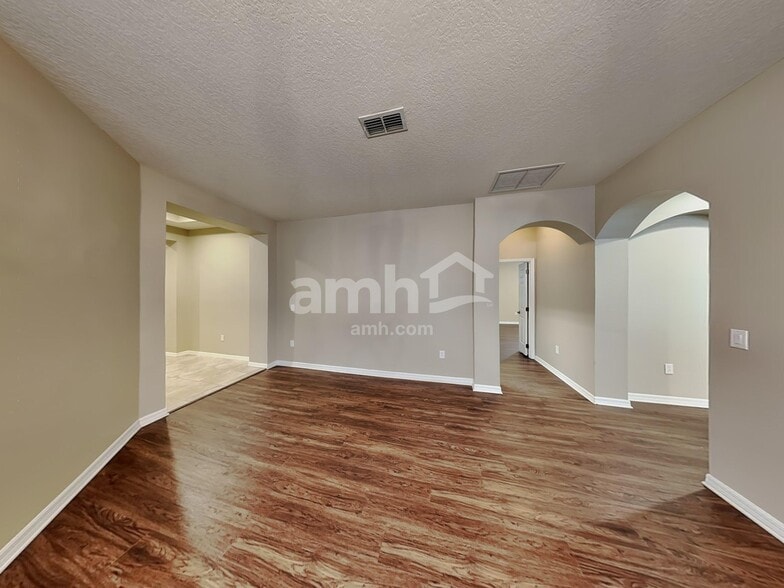Building Photo - 4858 Blue Major Dr