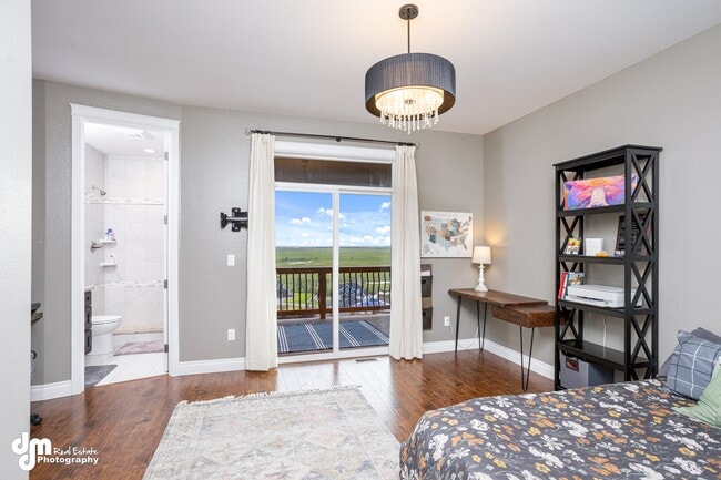 Building Photo - 5044 E Loft Cir