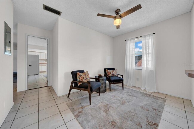 Building Photo - 1142 84th Terrace N