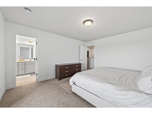 Building Photo - 6596 Genevieve Trail
