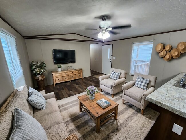 Building Photo - 15 Cotton Bayou Cir