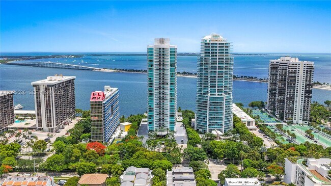 Building Photo - 2101 Brickell Ave