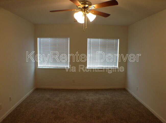 Building Photo - 8760 Corona St