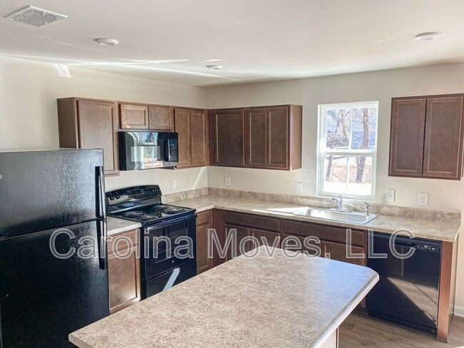 Building Photo - 156 Sarnesfield Way