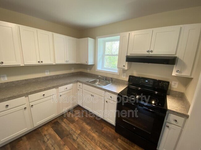 Building Photo - 114-116 Loch Lane Drive Apt 5