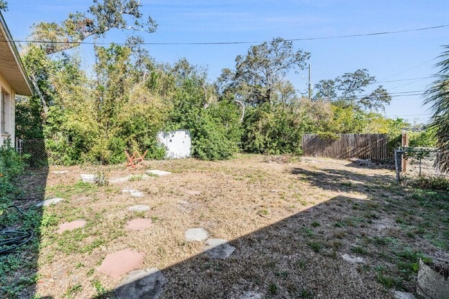 Building Photo - 29 Westwood Terrace N