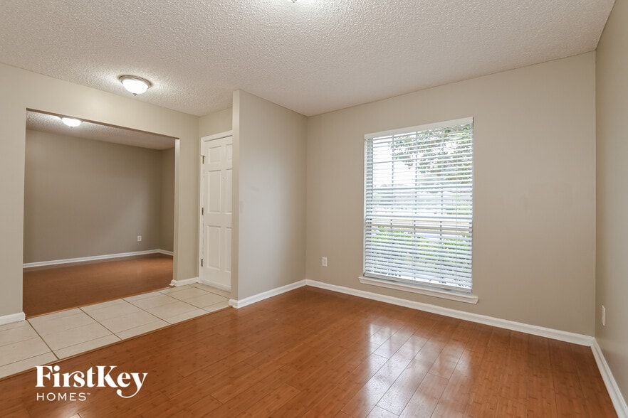 Building Photo - 12569 Reginald Dr