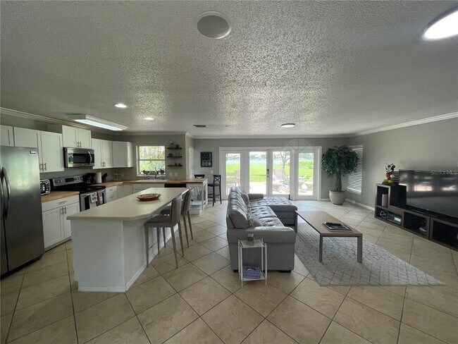 Building Photo - 12860 Lake Sawyer Ln
