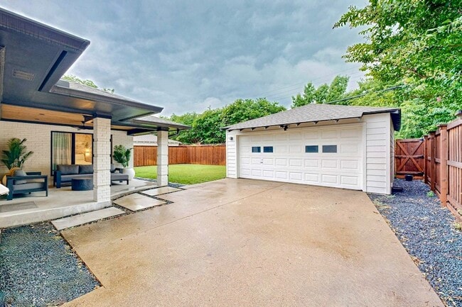 Building Photo - 4423 Springside Ln