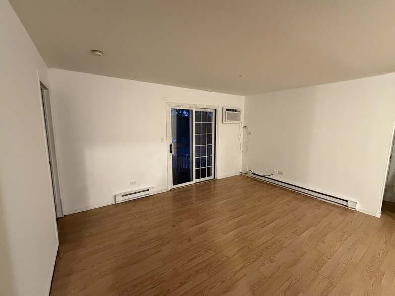 Building Photo - 1362 Cunat Ct