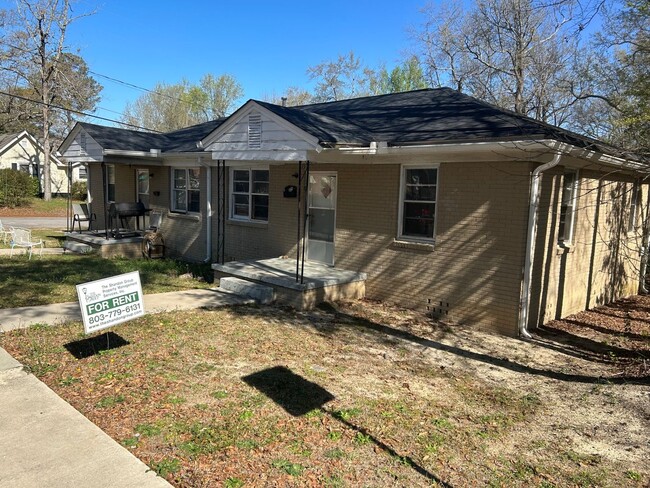 Primary Photo - 3003 Magnolia St