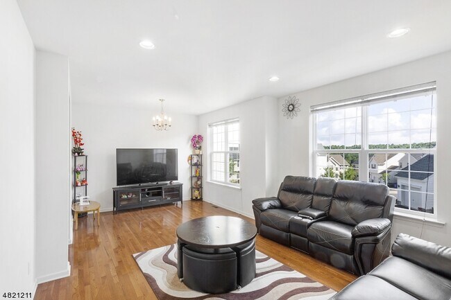 Building Photo - 127 Sowers Dr