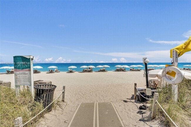 Building Photo - 10175 Collins Ave