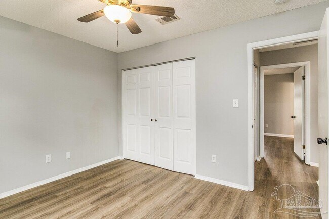 Building Photo - 5779 Wickford Ln