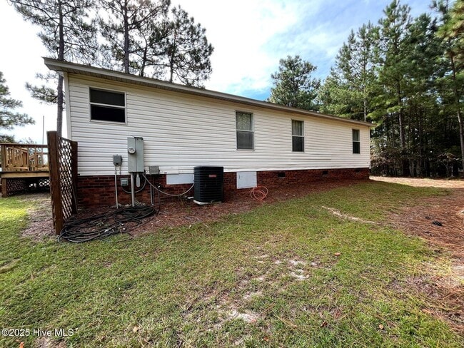 Building Photo - 252 Heritage Farm Rd
