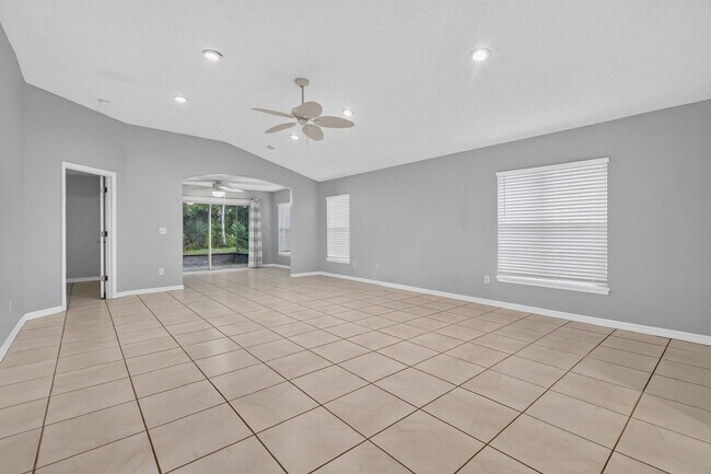 Building Photo - 3025 Andover Ct